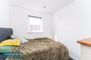 Bedroom- click for photo gallery